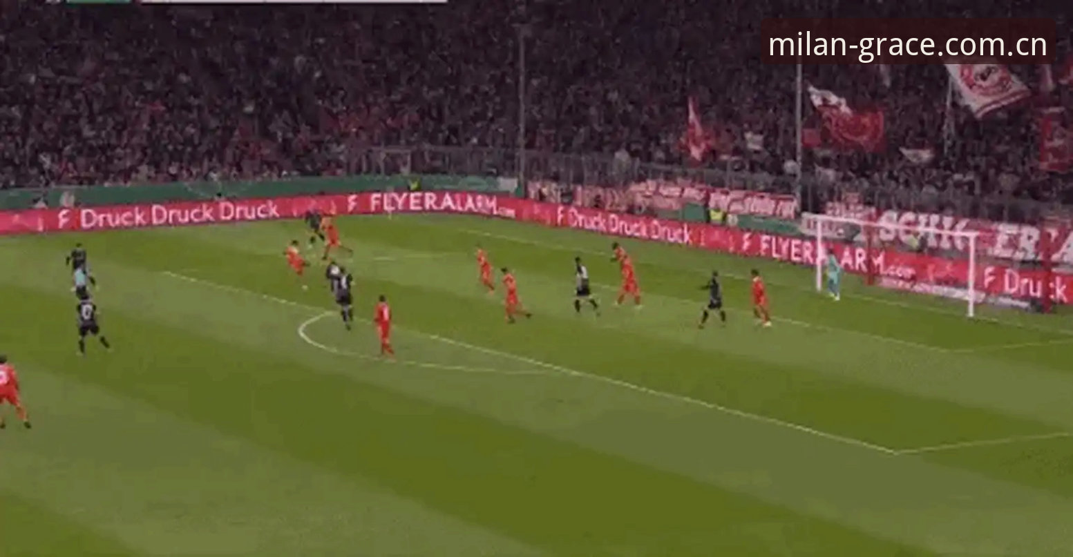 维拉3-0弗赖堡捧杯全记录：从战术角球到世界波，米兰生活APP怎么下载功能详解助你回看每一帧